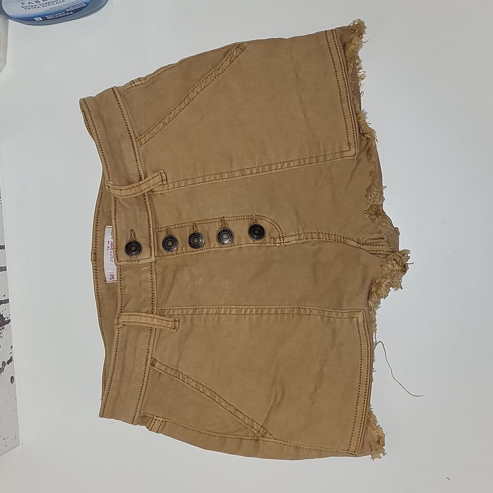 NWOT*SO high waisted shortie shorts sz 3/26, in tan